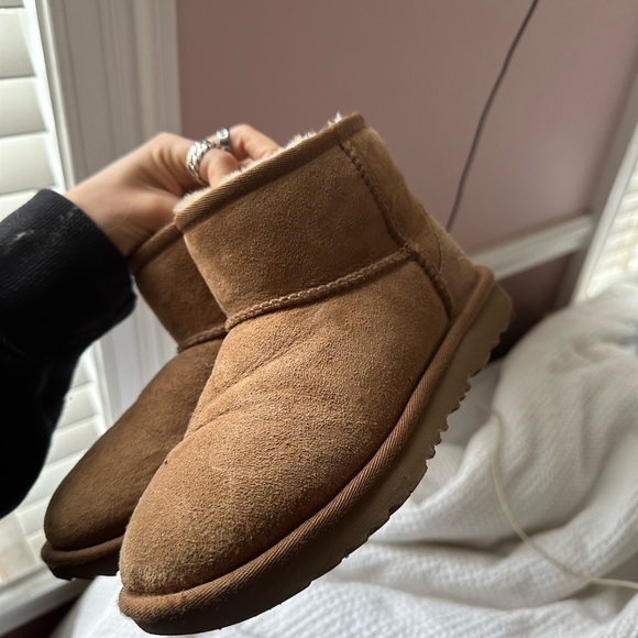 Uggs Ultra Mini Boots - Picture 2 of 4